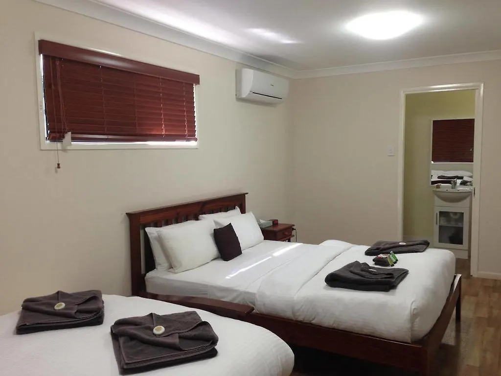 Mapleton Cabins & Caravan Park