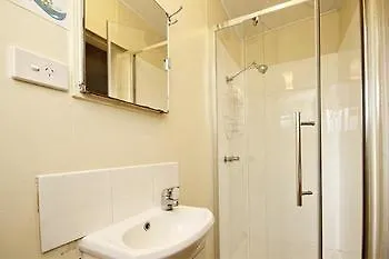 Mapleton Cabins & Caravan Park 3*,  Австралия