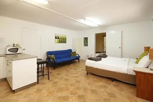 Mapleton Cabins & Caravan Park ホリデーパーク